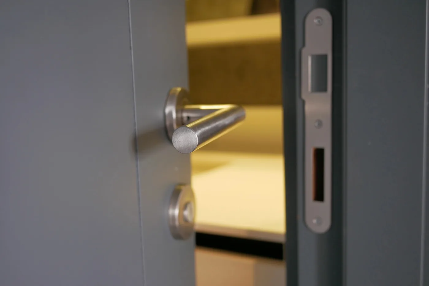 Ouverture d'une porte d'entrée lors d'un dépannage en Seine-et-Marne
